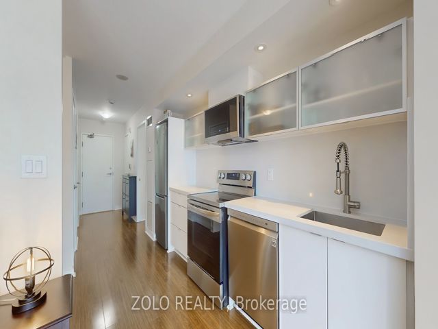1918 - 4K Spadina Ave