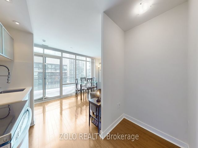 1918 - 4K Spadina Ave
