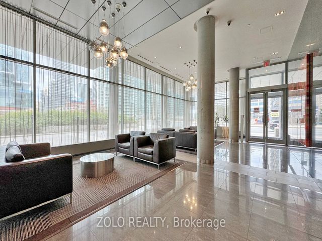 1918 - 4K Spadina Ave
