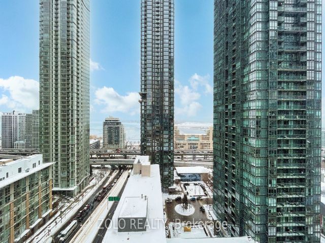 1918 - 4K Spadina Ave