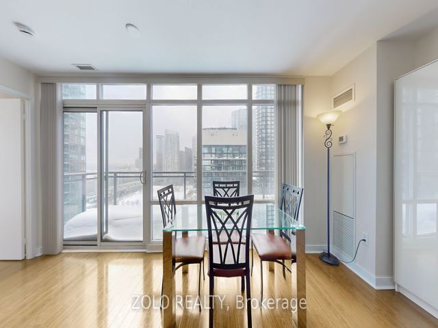 1918 - 4K Spadina Ave