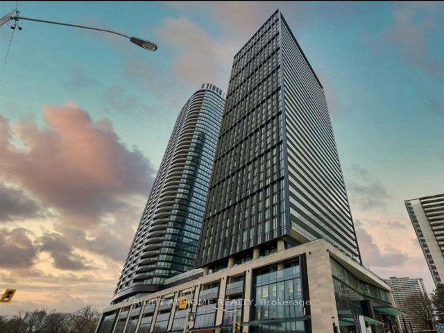 1502 - 575 Bloor St E