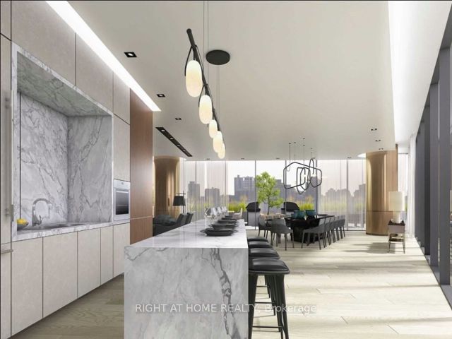 1502 - 575 Bloor St E