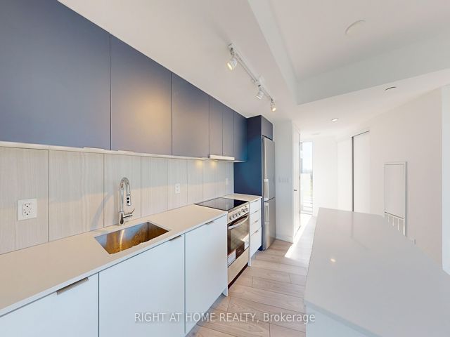 1410 - 8 Tippet Rd