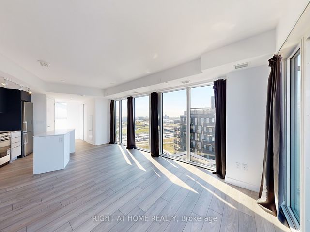 1410 - 8 Tippet Rd