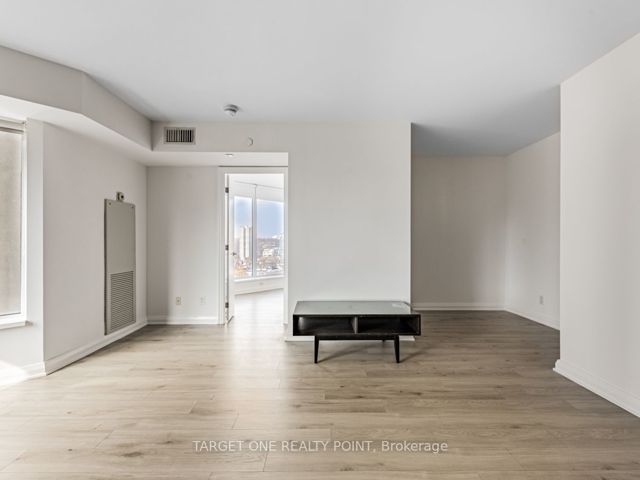1617 - 155 Yorkville Ave