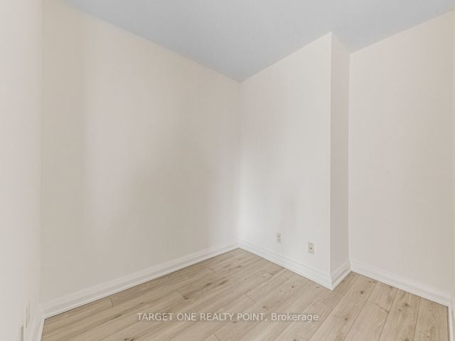 1617 - 155 Yorkville Ave