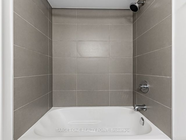 1617 - 155 Yorkville Ave