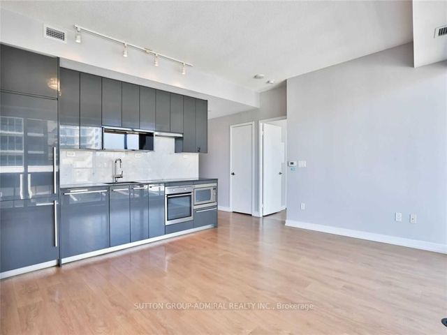 512 - 115 Mcmahon Dr