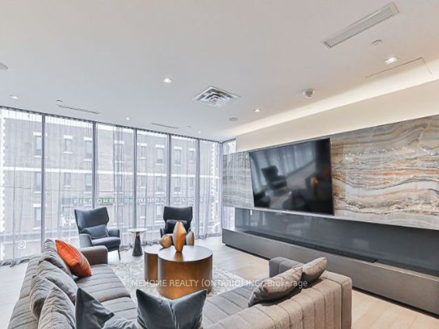 2103 - 219 Dundas St E