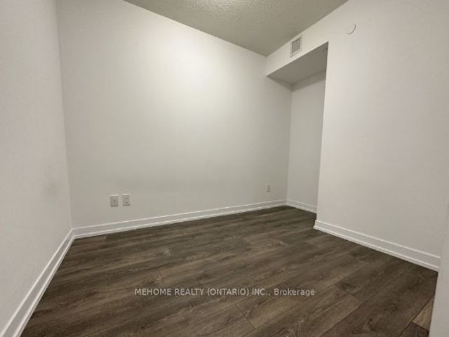 2103 - 219 Dundas St E