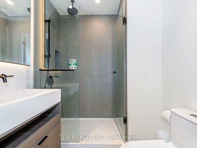 2604 - 55 Charles St E
