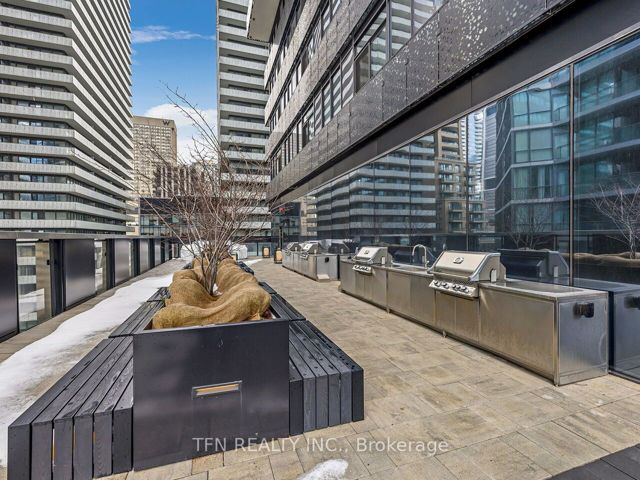 2604 - 55 Charles St E