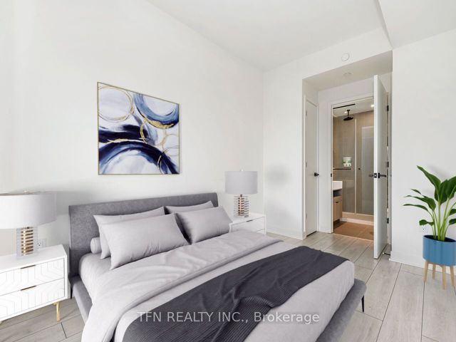 2604 - 55 Charles St E