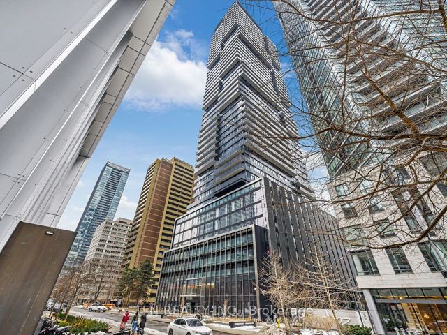 2604 - 55 Charles St E
