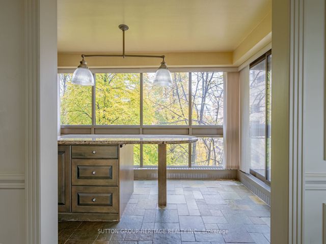 706 - 63 St Clair Ave