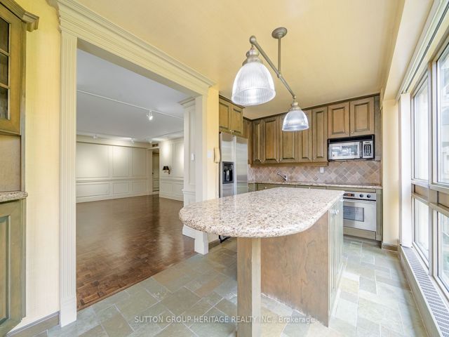 706 - 63 St Clair Ave