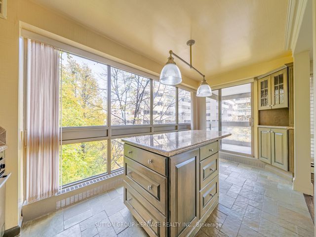 706 - 63 St Clair Ave