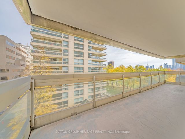 706 - 63 St Clair Ave