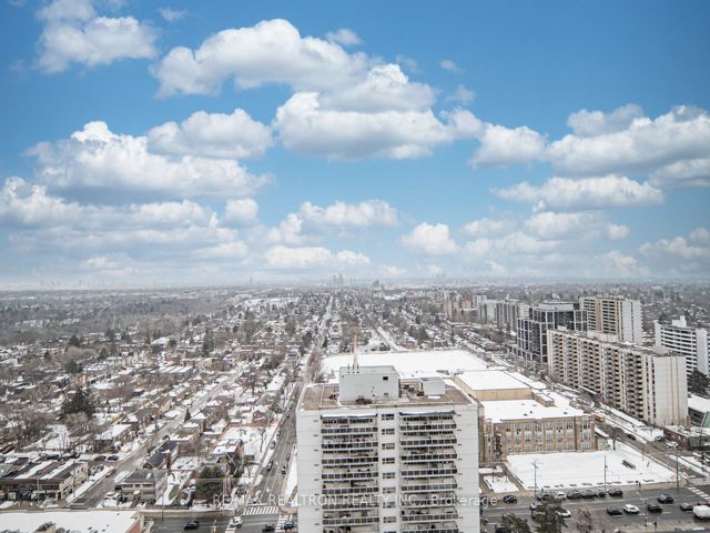 2510 - 117 Broadway Ave