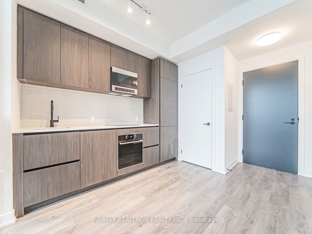2510 - 117 Broadway Ave