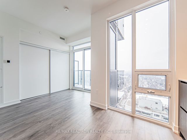 2510 - 117 Broadway Ave