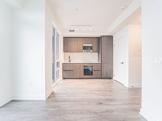 2510 - 117 Broadway Ave