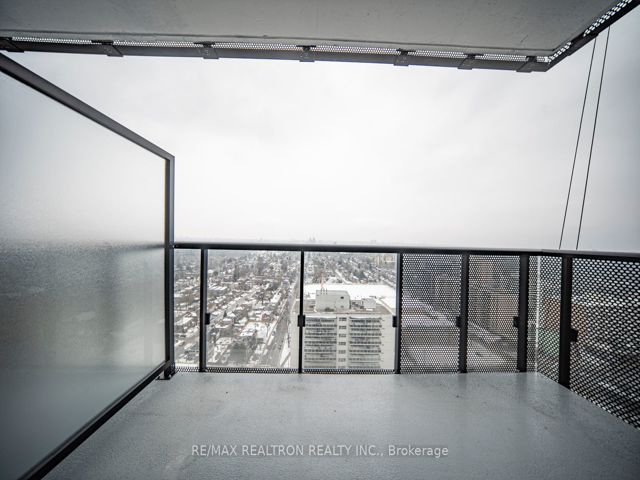 2510 - 117 Broadway Ave