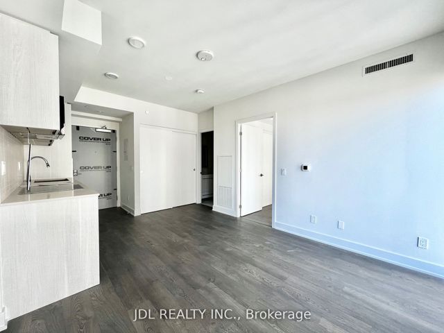 2309 - 8 Cumberland St