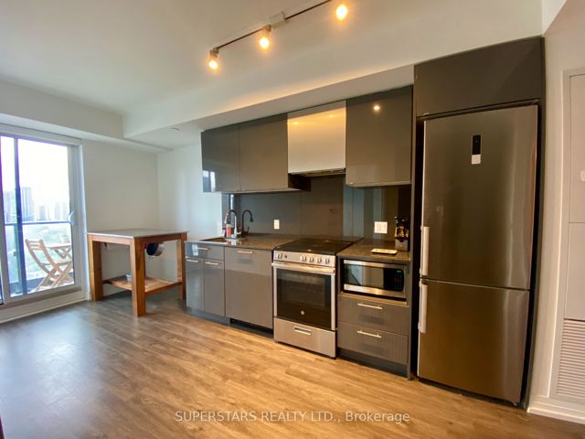 2412 - 251 Jarvis St