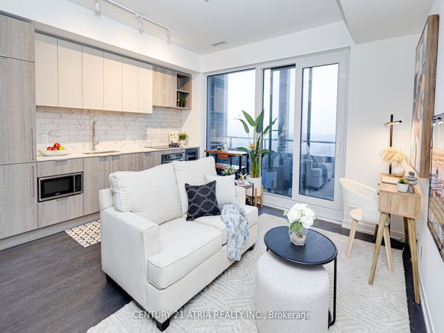 1810 - 2020 Bathurst St