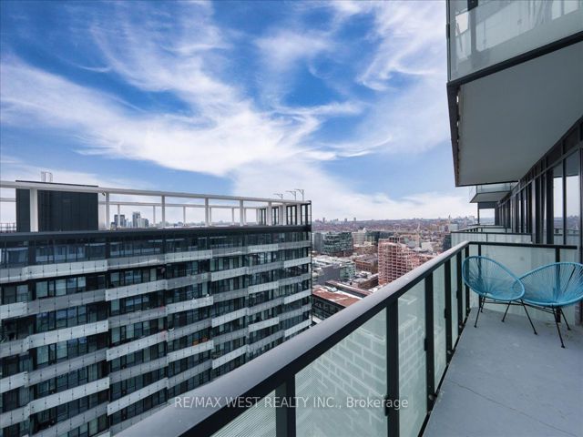 2201 - 470 Front St