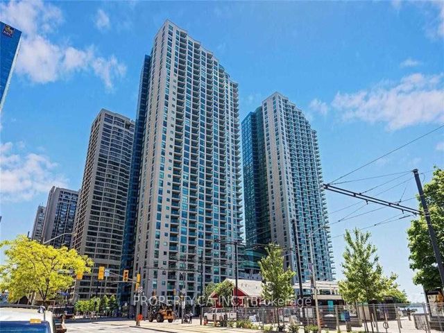 503 - 77 Harbour Sq