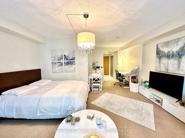503 - 77 Harbour Sq
