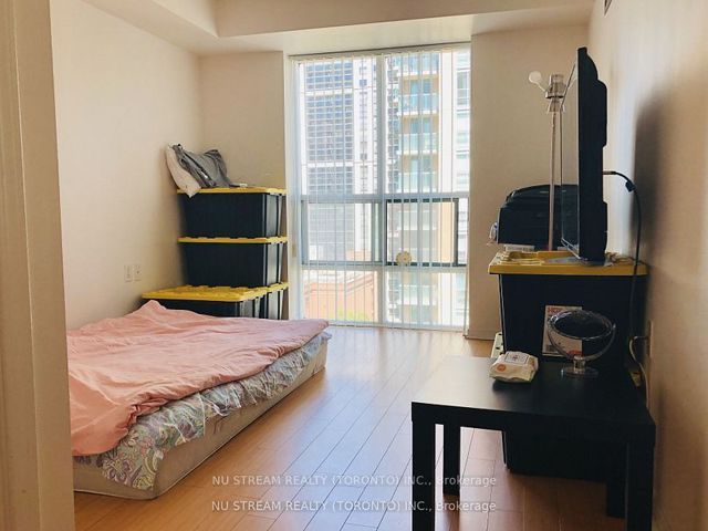 1106 - 20 Olive Ave