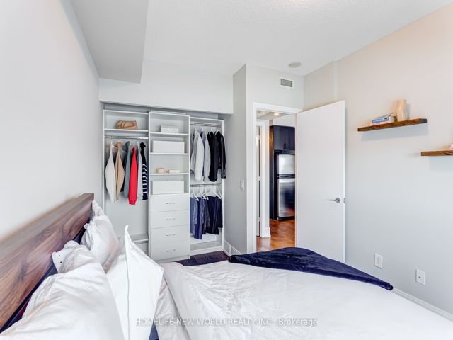 2506 - 181 Wynford Dr