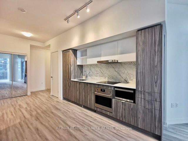 1507 - 55 Cooper St