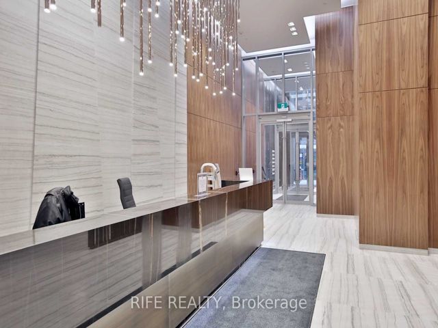 3103 - 8 Eglinton Ave E