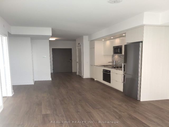 3011 - 30 Inn On The Park Dr
