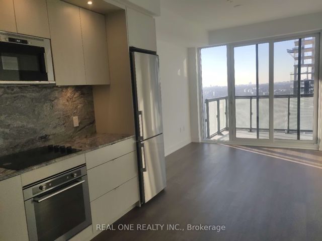 3011 - 30 Inn On The Park Dr