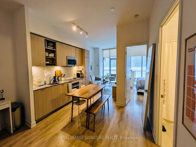 201 - 50 Ordnanace St