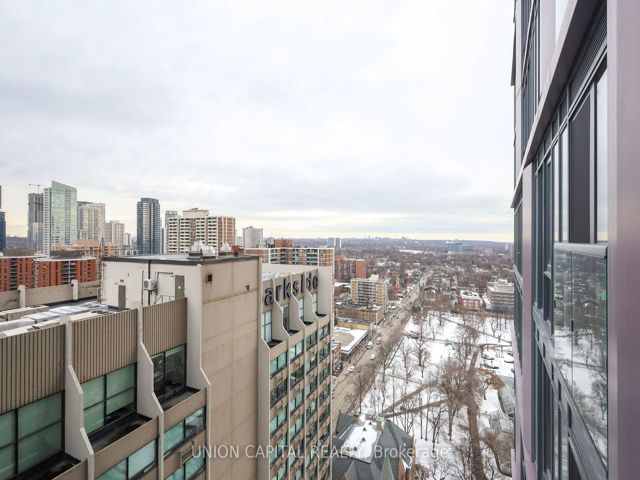 2408 - 308 Jarvis St