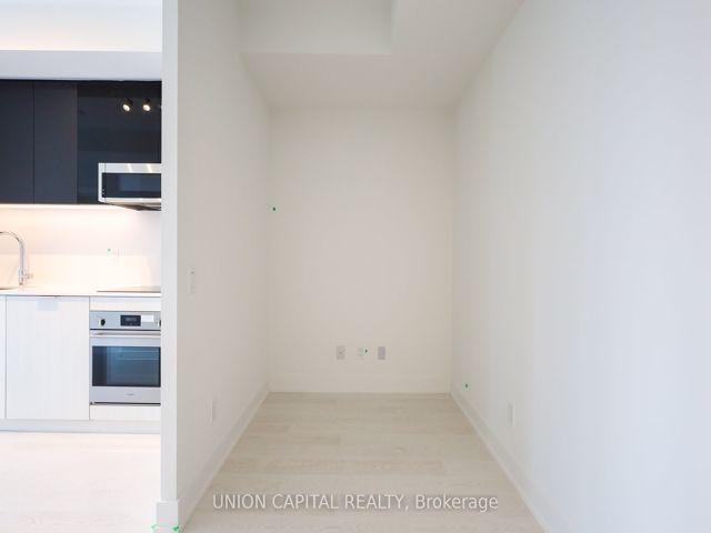 2408 - 308 Jarvis St