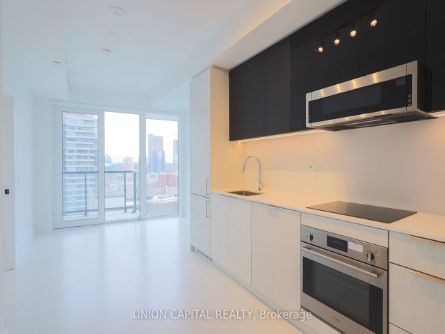 2408 - 308 Jarvis St