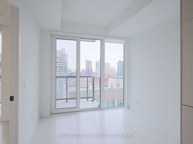2408 - 308 Jarvis St