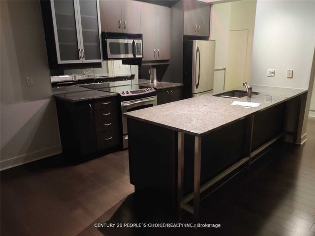 1808 - 438 King St W