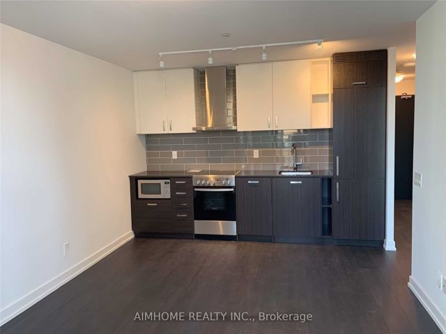 905 - 125 Redpath Ave