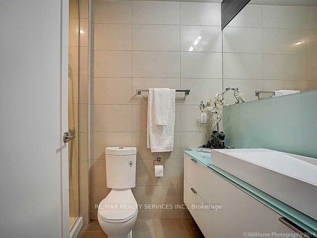 1608 - 300 Front St W