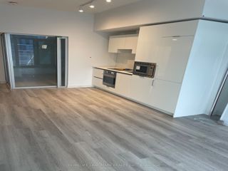 2117 - 230 Simoce St