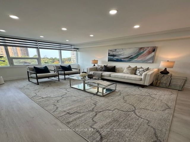 605 - 55 Skymark Dr